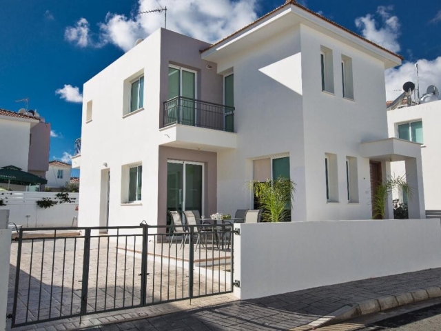 3 bedrooms House Detached House in Agia Triada, Paralimni, Famagusta